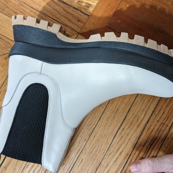 Maguire Amadora White Boots - Picture 6 of 9